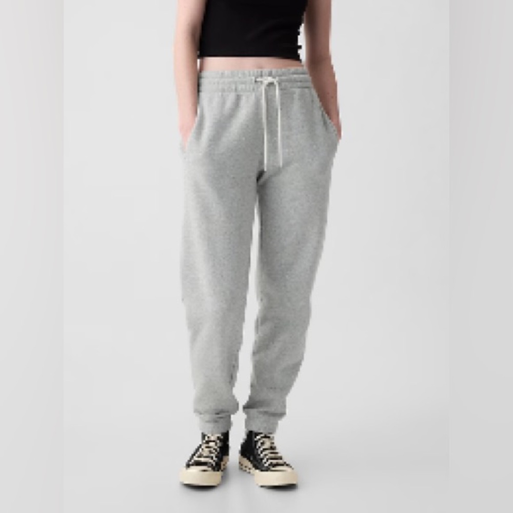 GAP Vintage Soft Classic joggers, size Large TALL